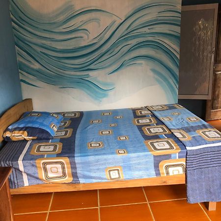 Hostal Mar De Fondo Зиполите Екстериор снимка