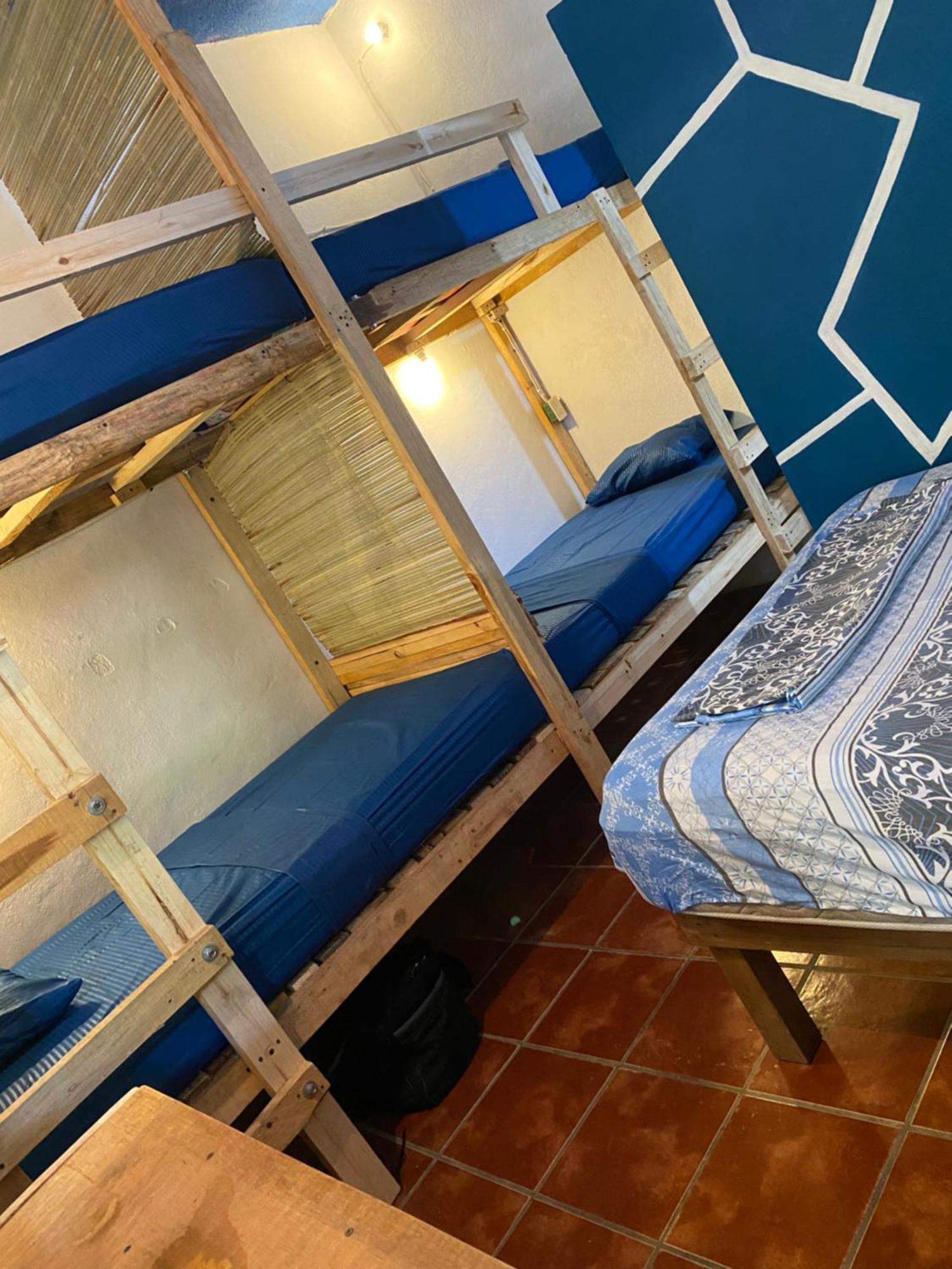 Hostal Mar De Fondo Зиполите Екстериор снимка