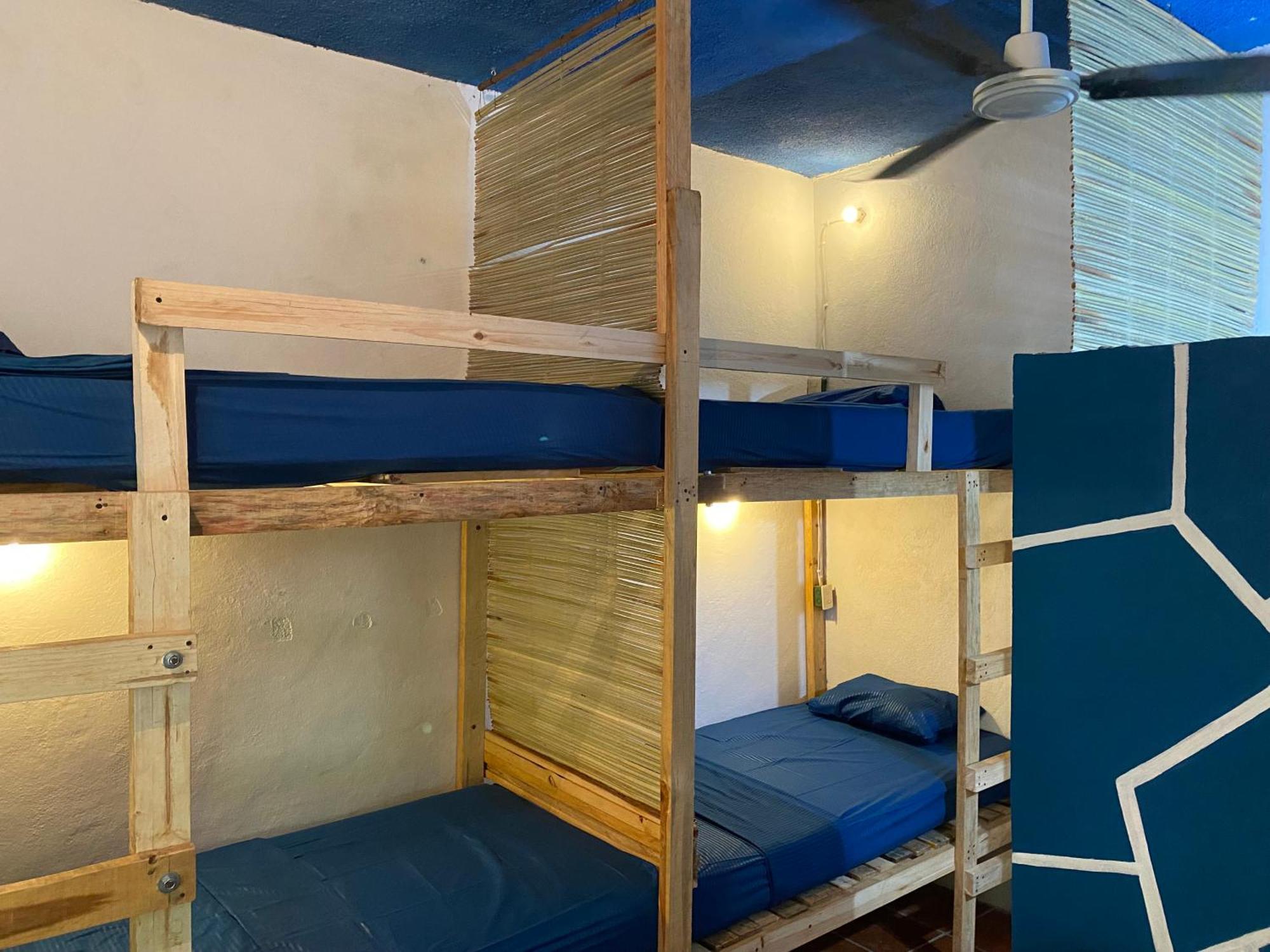 Hostal Mar De Fondo Зиполите Екстериор снимка