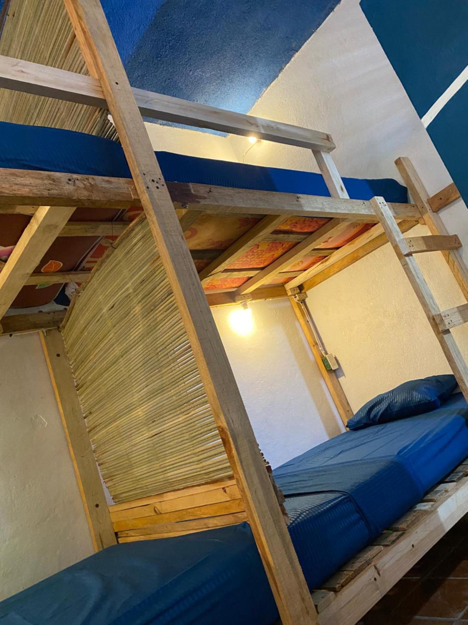 Hostal Mar De Fondo Зиполите Екстериор снимка