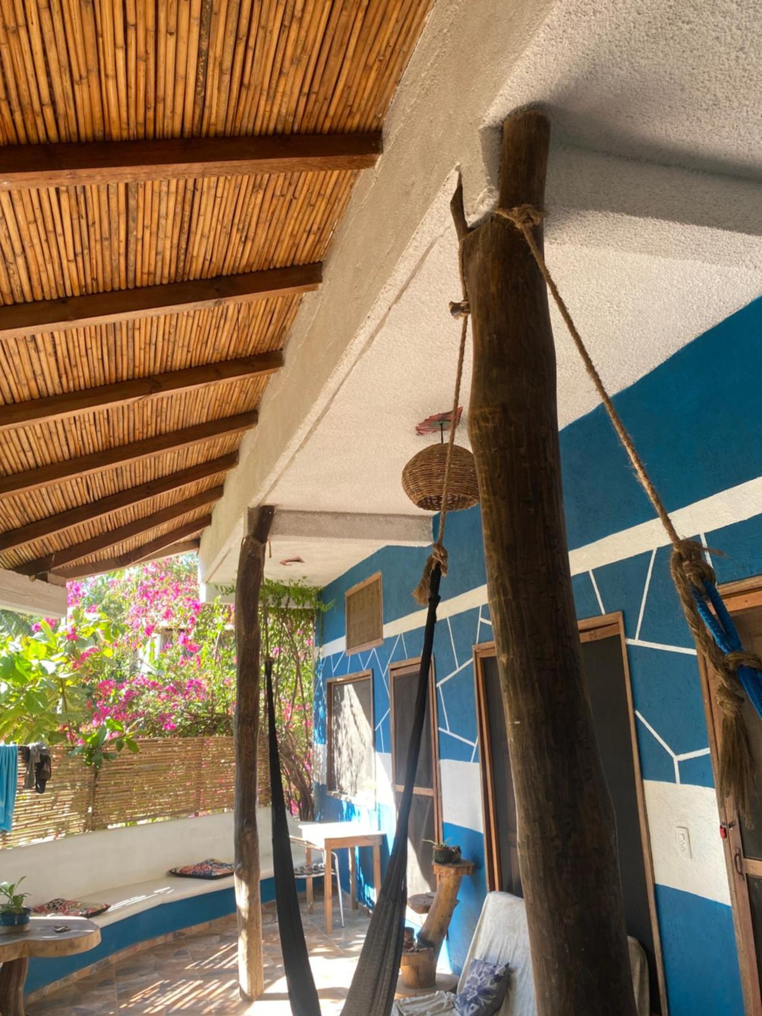 Hostal Mar De Fondo Зиполите Екстериор снимка